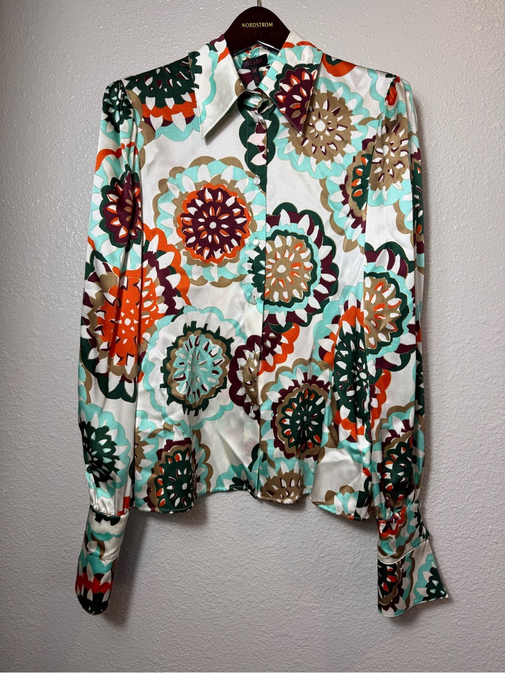 Escada 100% Silk Charmeuse Medallion Print French Cuff Button-Up Blouse EU38 US8